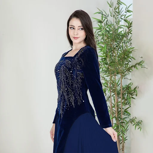 Title 28, Womens Chiffon Stitching Rhinestone Evening Dress