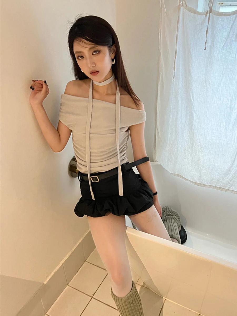 Women's T-shirt with Design Sense Niche, Off-neck, and Pleated details. Stylish and unique, perfect for a fashionable, m — photo 5