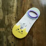 Yellow cat head