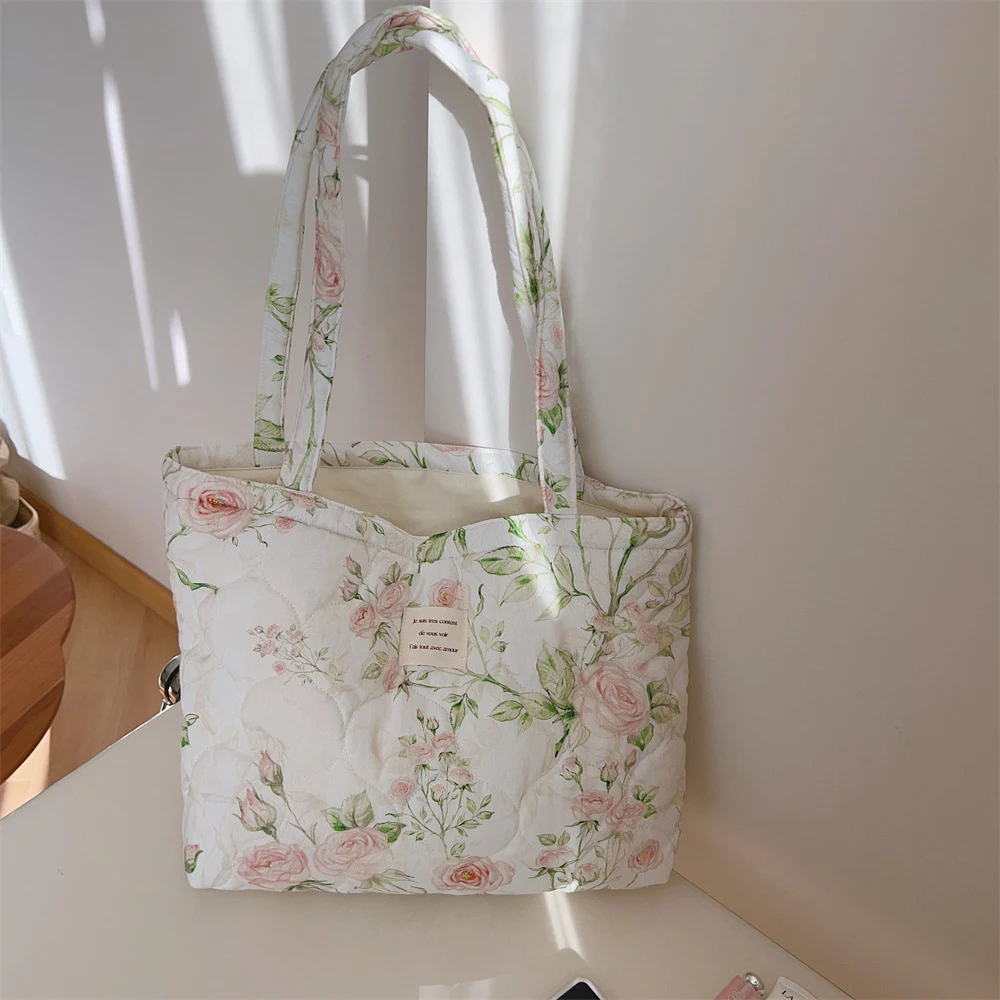 Title 21, Bolso Grande Acolchado de Algodón Floral Verde ...