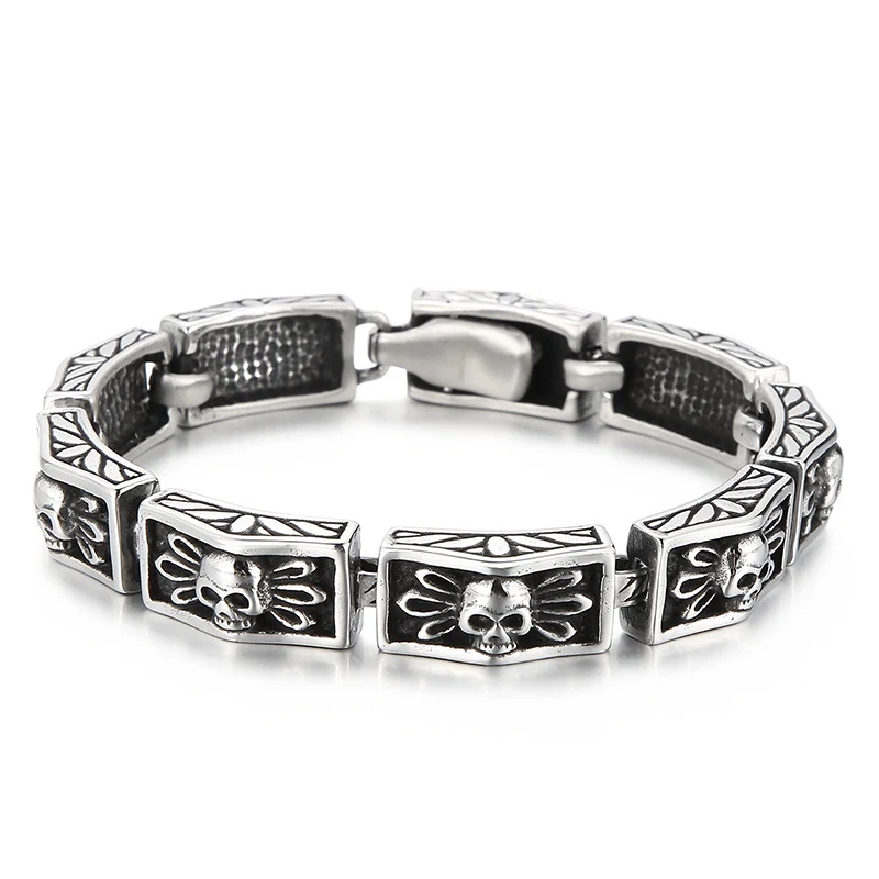 Pulseira masculina Punk de caveira com renda desgastada. Adicione atitude ao seu visual com esta pulseira estilosa e autêntica. — foto 8
