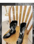Dames Dr. Martens retro herfst winter laarzen met middelhoge hak en borduurdraad, stijlvol en comfortabel voor de koudere maanden — foto 12