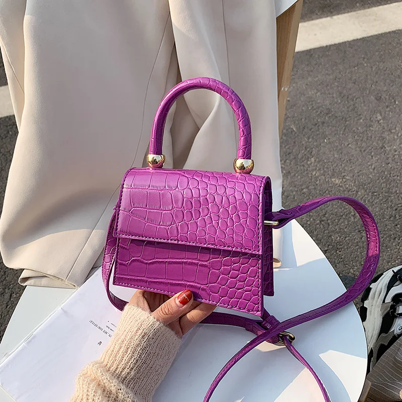 New foreign style shoulder messenger handbag for women, elegant and functional. Carry your essentials in comfort and sty — photo 2