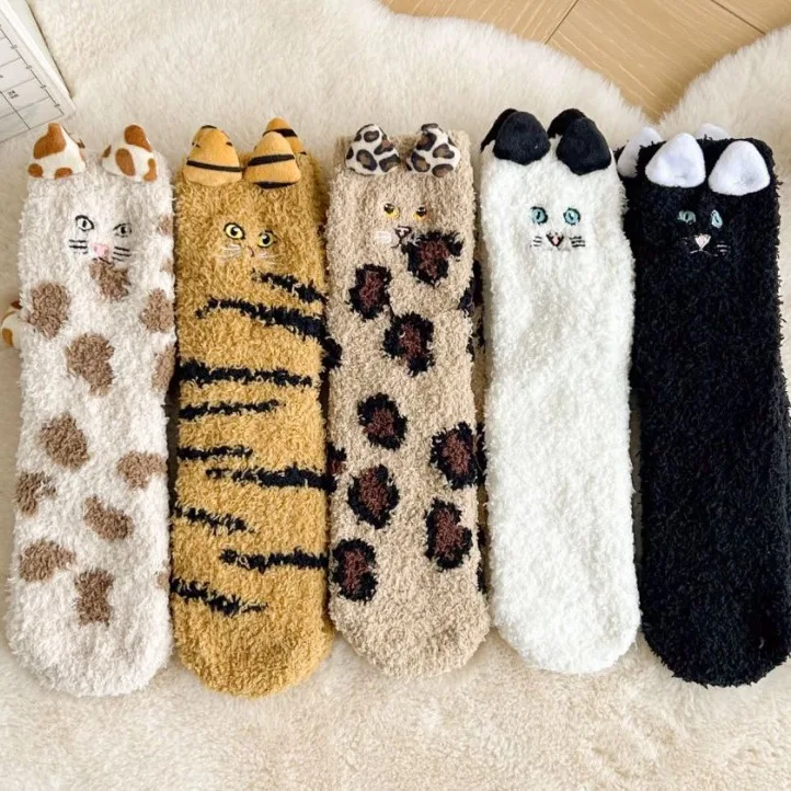 Coral Fleece Socks Women's Mid-calf Three-dimensional Cartoon Room Socks — photo 7