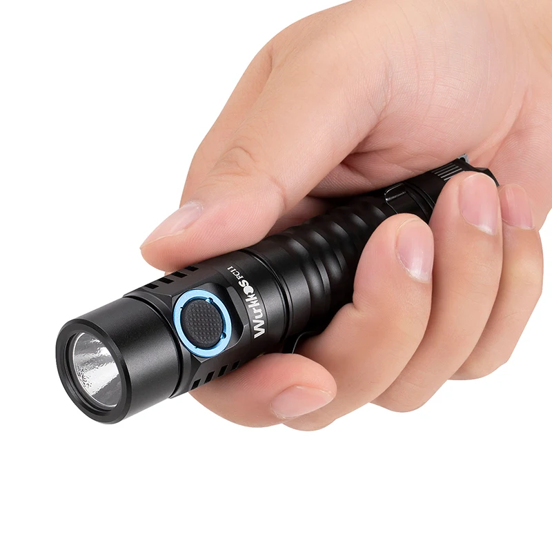 Lanterna Portátil Forte com Carregamento Direto por USB C — foto 4