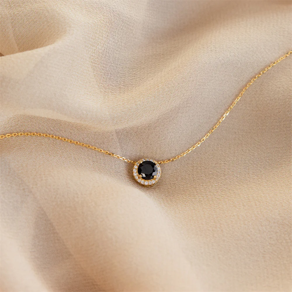 Corrente de clavícula com pingente, design exclusivo e personalidade marcante, perfeita para combinar com qualquer look e ocasião. — foto 14
