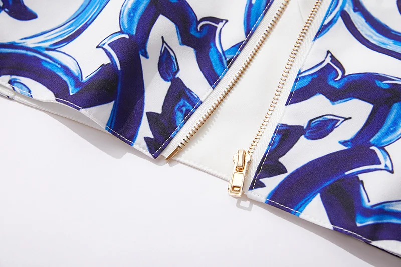 Title 14, Retro Printed Metal Buckle Three-dimensional Ba...