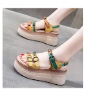 Colorful color-matching trendy women's summer platform sandals. Step out in style and comfort this summer with these fas — photo 2