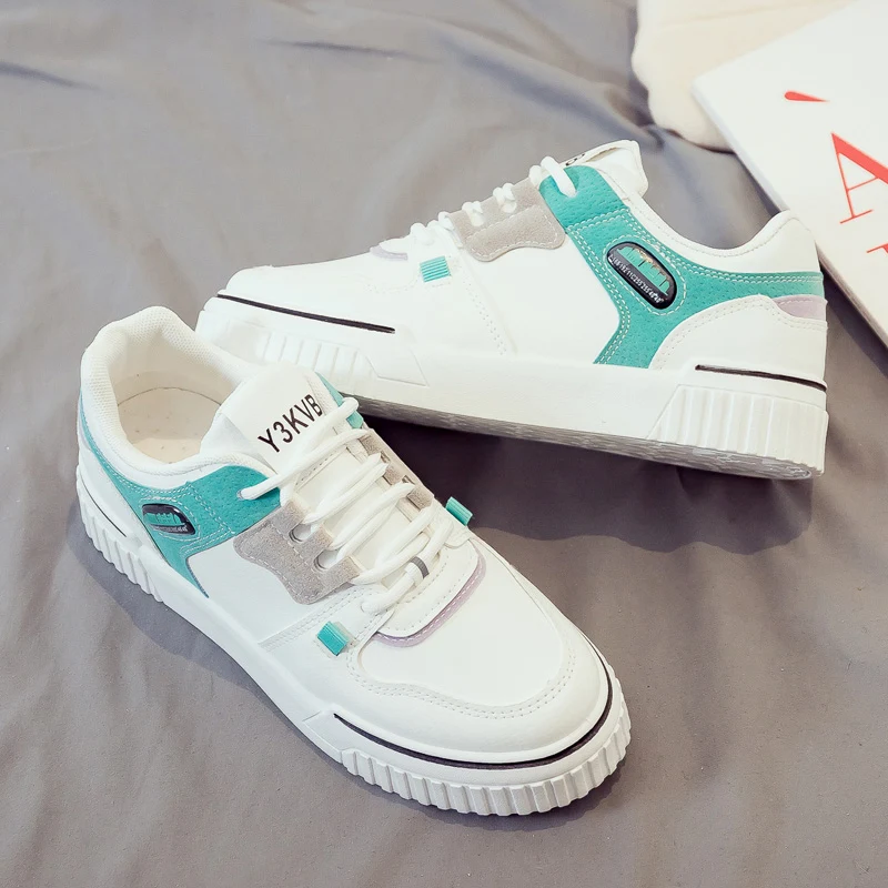 Tênis feminino branco estilo "Daddy Shoes" esportivo e moderno. Perfeito para um visual despojado e na moda, ideal para combinar com qualquer roupa e ocasião. — foto 2