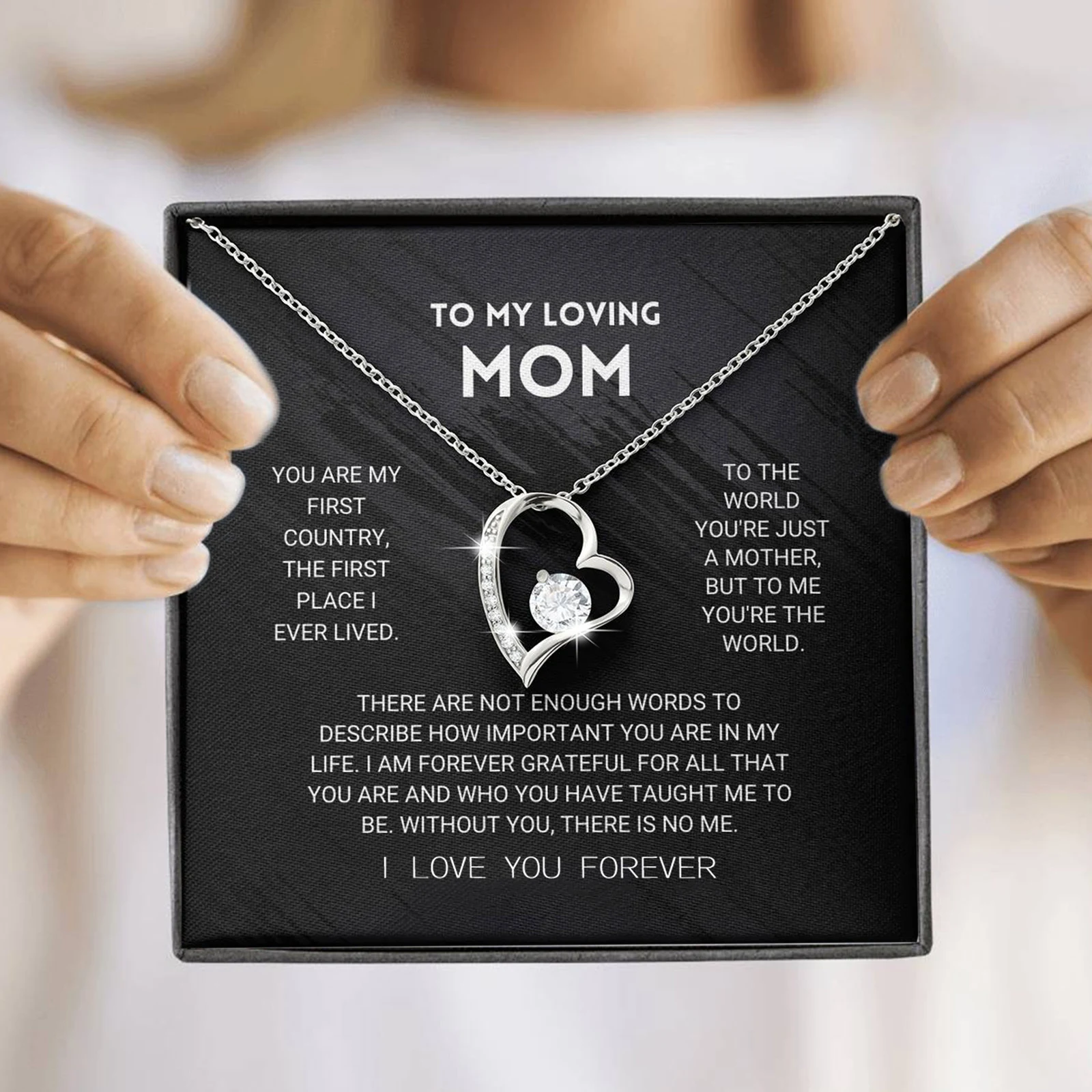 Colar Fashion Simple Love Coração Vazado Personalizado. Expresse seu amor com este colar delicado e cheio de significado. — foto 1