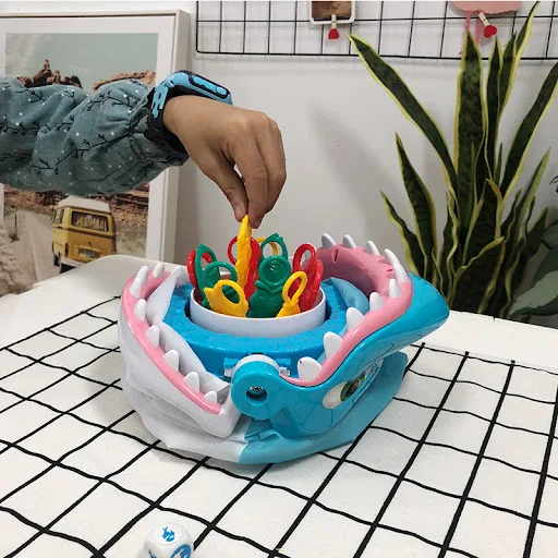 Title 7, Desktop Interactive Games Play House Tricky Toy...