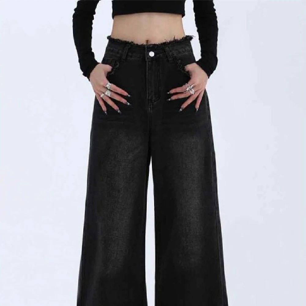 Calça jeans feminina soltinha, perna larga e estilo despojado para um visual fresco e moderno. Conforto e liberdade de movimento. — foto 16
