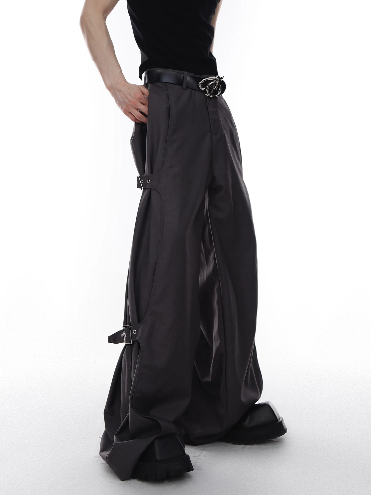 Unisex Strap Micro Speaker Casual Pants For Men, offering comfort and portable sound, perfect for everyday wear and outd — photo 2