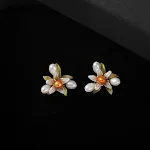 Ear clip