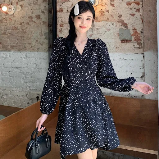 Title 19, Womens Hong Kong Style V-collar Polka Dot Mono...