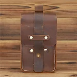 Bolsa Vintage em Couro Crazy Horse para Celular Masculina e Feminina – Proteção, Estilo Clássico e Durabilidade para Seu Telefone — foto 3