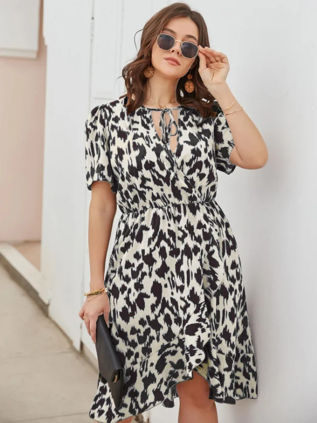Title 6, Casual Fashion Short Sleeve V-neck Printed Dress