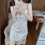 Vestido Coreano Sexy com Alças e Detalhe de Borboleta, Ideal para um Look Atraente e Feminino. Perfeito para Noite e Ocasiões Especiais — foto 2