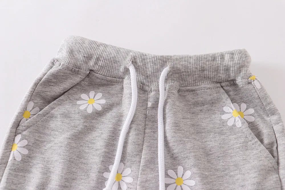 Title 4, Shorts cinza claro para meninas com estampa de ...