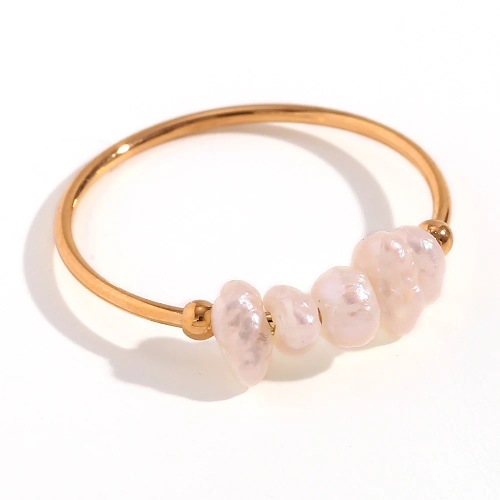 Anel de aço inoxidável luxuoso e leve. Elegância duradoura e design sofisticado para homens e mulheres. Um toque de luxo para o seu dia a dia. — foto 7