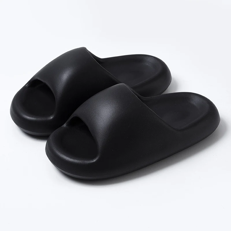 New Bread Shoes Soft Slippers Summer Candy Color Bathroom Slippers. Comfortable and colorful slippers perfect for warm w — photo 2