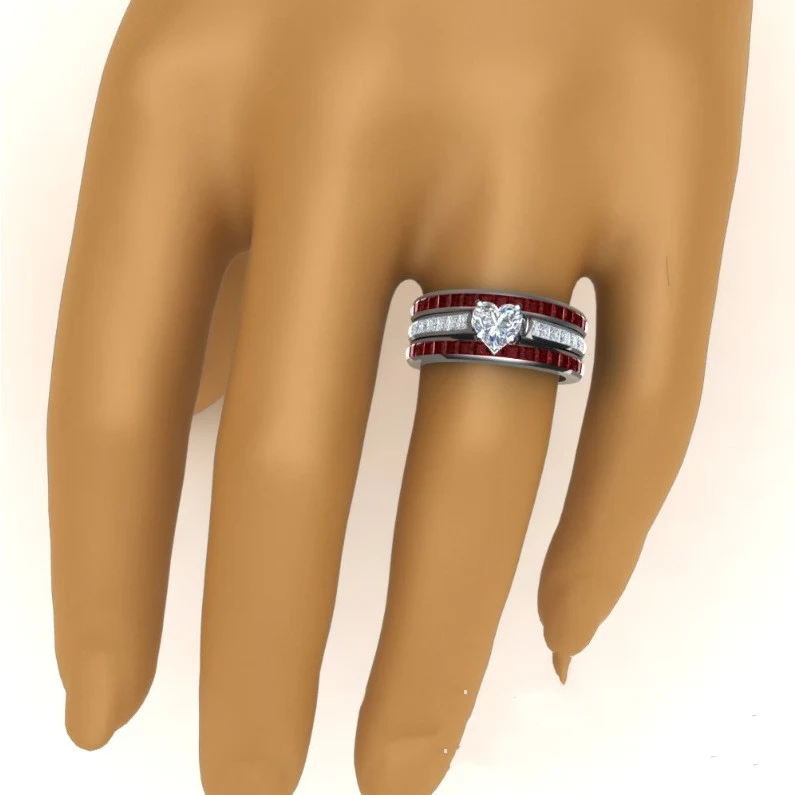 Bague trois couches en forme de cœur de rubis, cadeau romantique idéal. Exprimez votre amour avec ce bijou élégant et durable pour elle. — photo 1