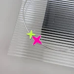 Colar com pingente XINGX com contas coloridas Design vibrante e elegante, ideal para adicionar um toque de cor e personalidade ao seu visual diário. — foto 5