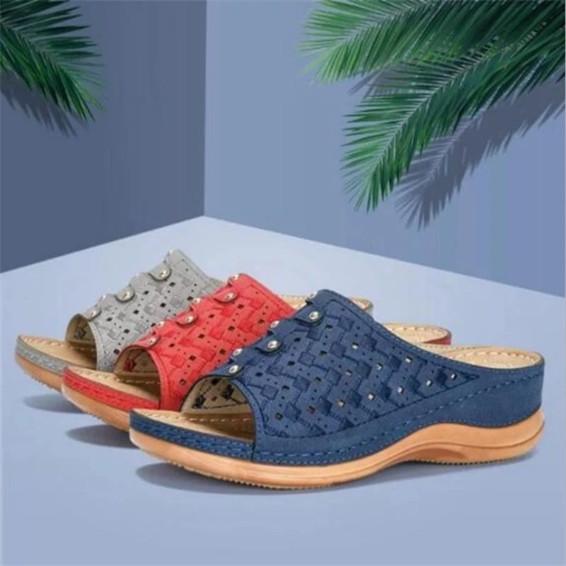 Solid color platform carved ladies slippers for ultimate comfort and style. Enjoy a modern, elegant design suitable for — photo 2