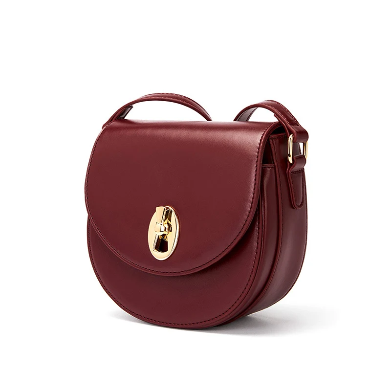 Title 1, All-match retro messenger bag for women. Versat...