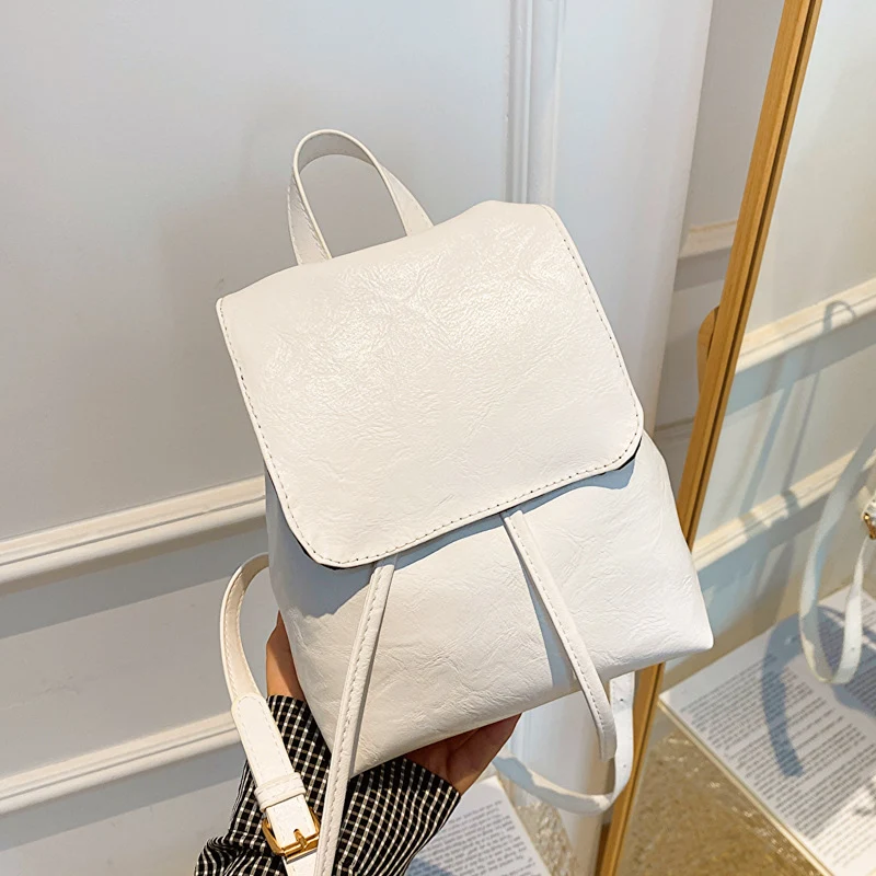 Mochila feminina casual retrô para viagem, espaçosa e estilosa, perfeita para viagens diárias e fins de semana, confortável e funcional. — foto 17