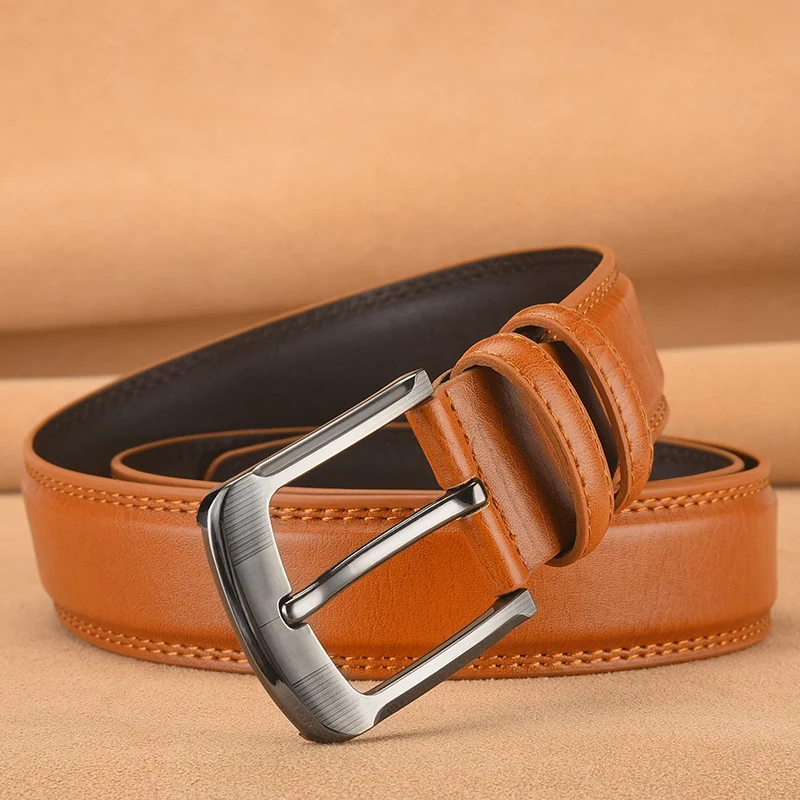 Cinto de couro bovino com fivela para homem, negócios e lazer. Elegância e durabilidade para o homem moderno, perfeito para diversas ocasiões. — foto 6