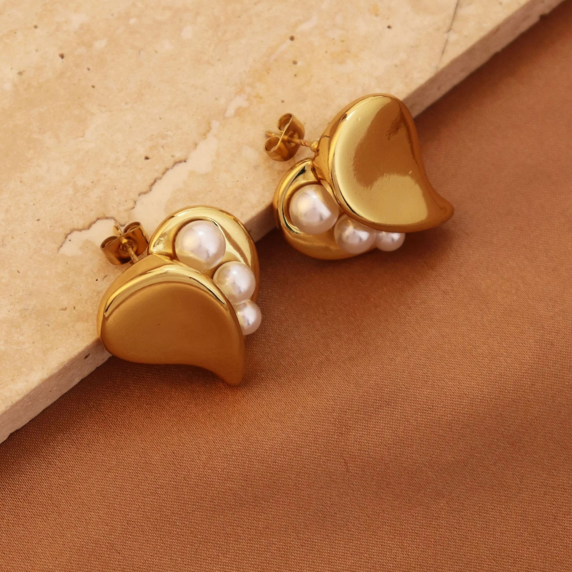 Title 1, Titanium stalen dames oorbellen Design Love Pea...