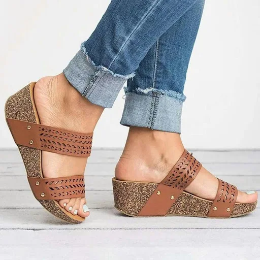 Title 3, Large Size Light Bottom Laser Womens Sandals a...