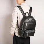 Mochila de couro para notebook 14 polegadas masculina, ideal para viagens ao ar livre. Durável, espaçosa e elegante. Perfeita para o uso diário e aventuras. — foto 1