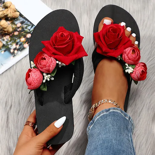 Title 14, Summer Flip-flops Womens Outdoor Fashion. Enjo...