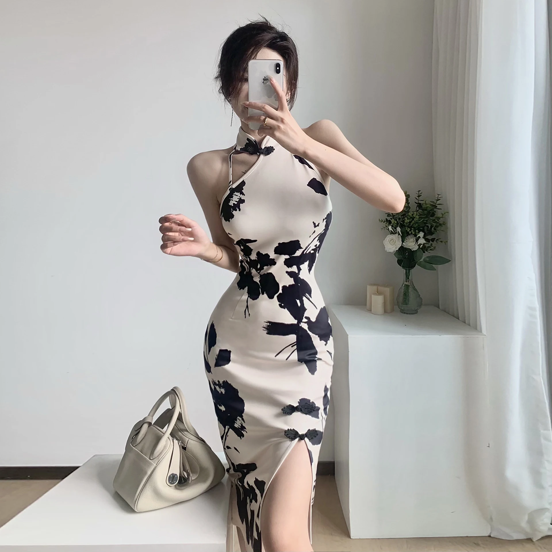 Franse vintage elegante slim fit heupwikkelrok met print. Accentueert de taille en zorgt voor een stijlvolle look, ideaal voor speciale gelegenheden. — foto 4