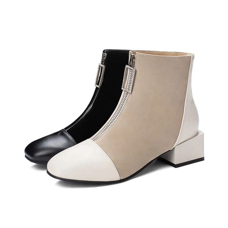 Botas femininas versáteis de bico quadrado. Conforto e estilo em cada passo. Perfeitas para qualquer ocasião, combinando elegância atemporal e bem-estar. — foto 1