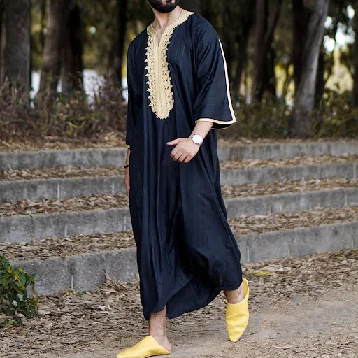 Title 3, Fashionable Mens Long Shirt Black Muslim Robe....