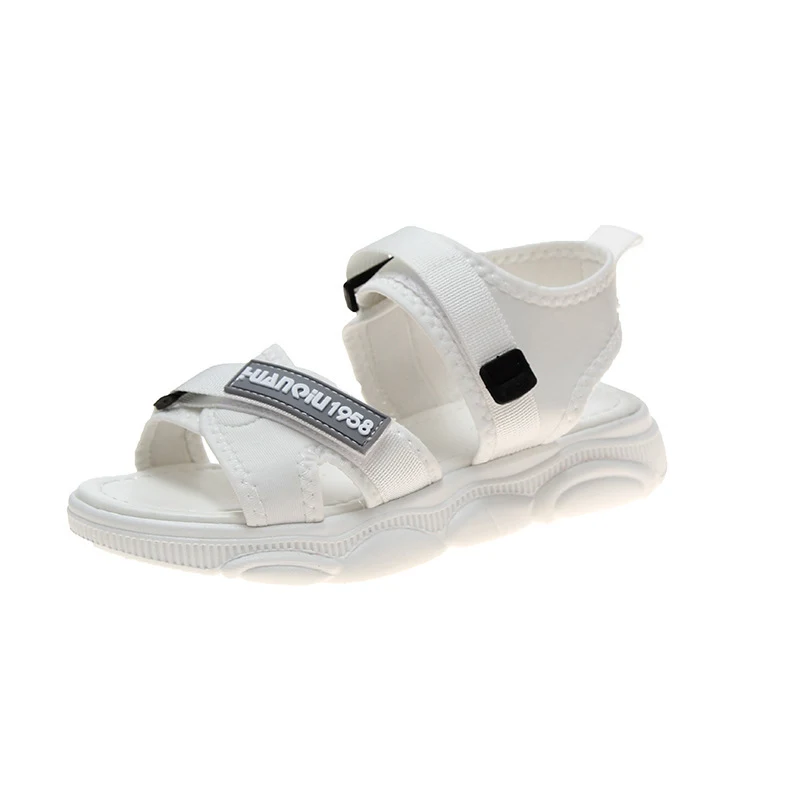 Sandali da donna con velcro, plateau e stile casual. Comode e versatili, perfette per un look quotidiano alla moda, ideali per l'estate. — foto 1