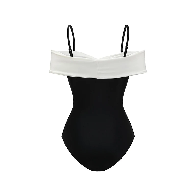 Maiô retrô francês vintage com laço. Desfrute do estilo clássico e elegante na praia ou piscina. Perfeito para um visual charmoso e confortável. — foto 2
