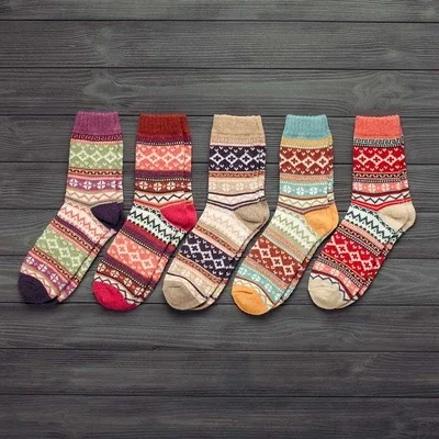 Winter Warme Dicke Gestreifte Wollsocken Freizeitsocken Businesssocken Genieße den Winter mit warmen und stilvollen Socken. Perfekt für jeden Anlass. — foto 3