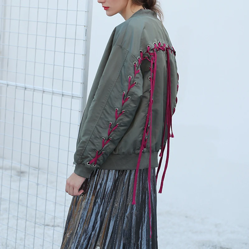 Jaqueta de piloto patchwork personalizada feminina, fashion. Crie seu estilo único, confortável e com design exclusivo. — foto 4