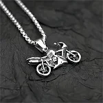 Colar masculino com pingente de aço titânio Placa de motocicleta vintage Joia masculina robusta e elegante Acessório perfeito para motociclistas — foto 5