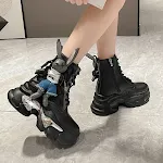 Bikerlaarzen voor dames met cartoonprint, hoge sneakers. Stoere en stijlvolle motorlaarzen voor comfortabel en veilig rijden. — foto 7