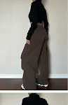 Calças cargo soltas com bolsos retos para mulheres. Confortáveis, versáteis e estilosas. Perfeitas para um look casual e prático. — foto 3