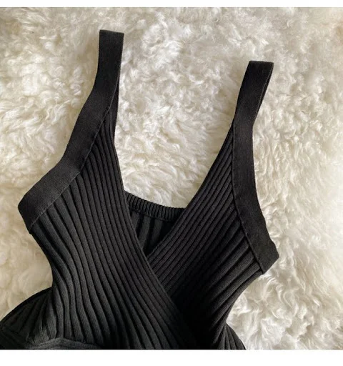 Title 9, Vest V-hals met effen kleur hoge taille zichtbaar