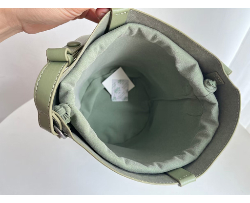 Title 4, Bolsa Bucket Feminina Casual Versátil em Couro ...