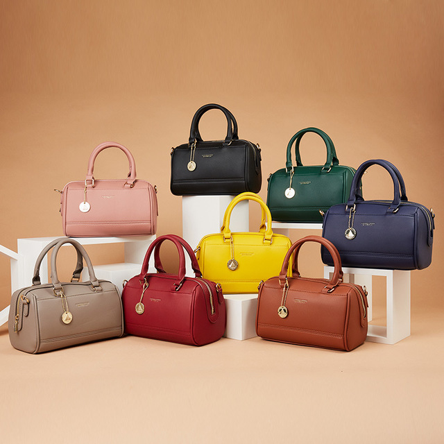 Bolsa travesseiro feminina de grande capacidade. Leve tudo o que precisa com estilo e conforto, perfeita para o dia a dia. — foto 4