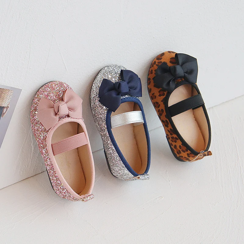 Zapatos de cuero de suela blanda con lazo para niñas — foto 12