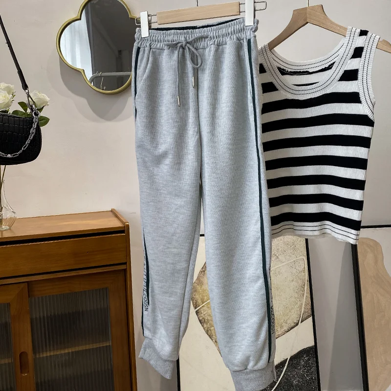 Title 5, Womens Gray Letter Elastic-Waisted Straight-Le...